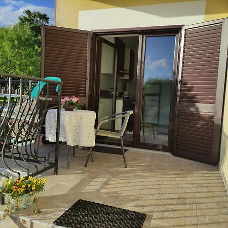 Apartmani Melia Marčelji Exterior foto